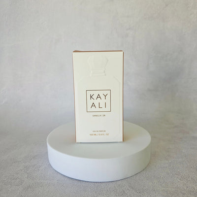 Vanilla 28 Kayali EDP – alternate view